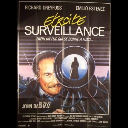 ETROITE SURVEILLANCE - Titre original : STAKEOUT