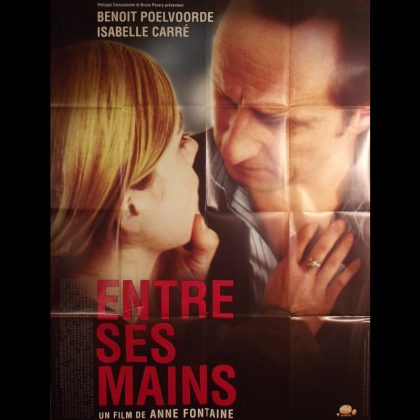 ENTRE SES MAINS