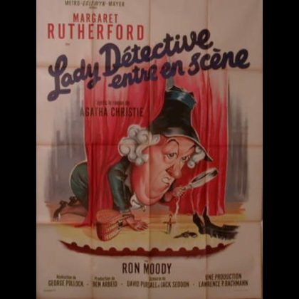 LADY DETECTIVE ENTRE EN SCENE